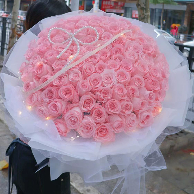 Pink Rose Bouquet