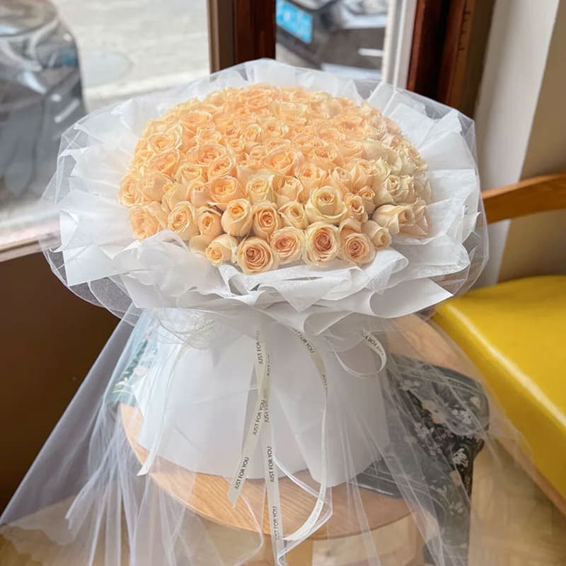 Encounter romance, with 99 champagne roses - Send roses to China