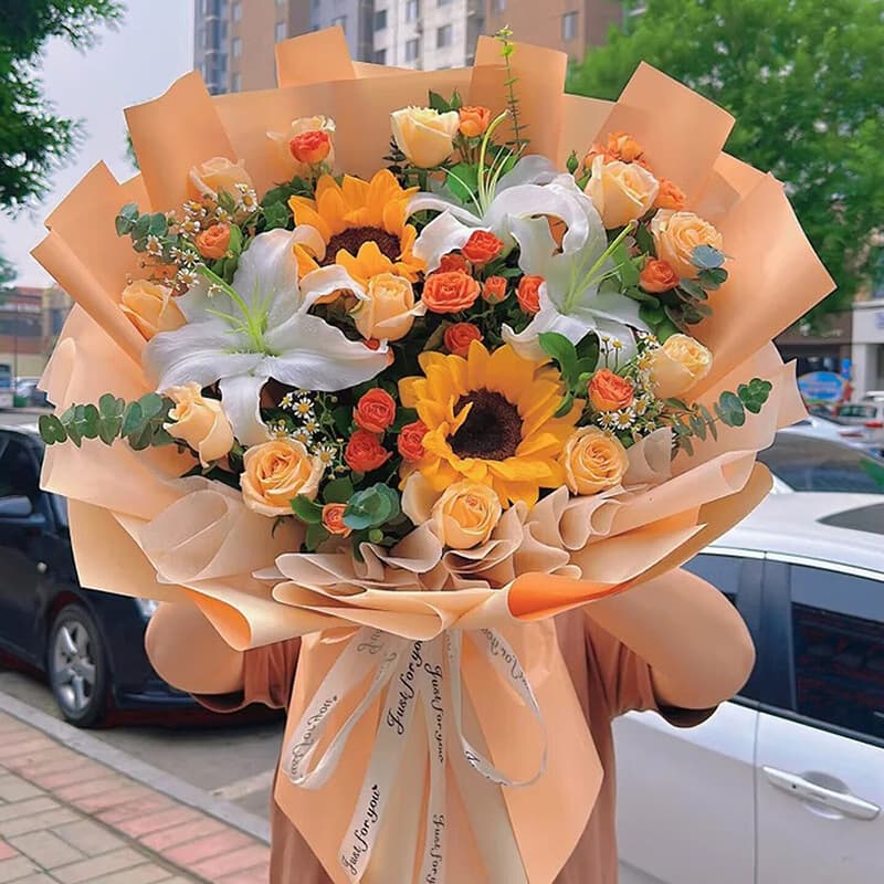 Star River is You -12 Champagne Roses, 3 White Lilies, 2 Sunflowers - Send office flowers to China