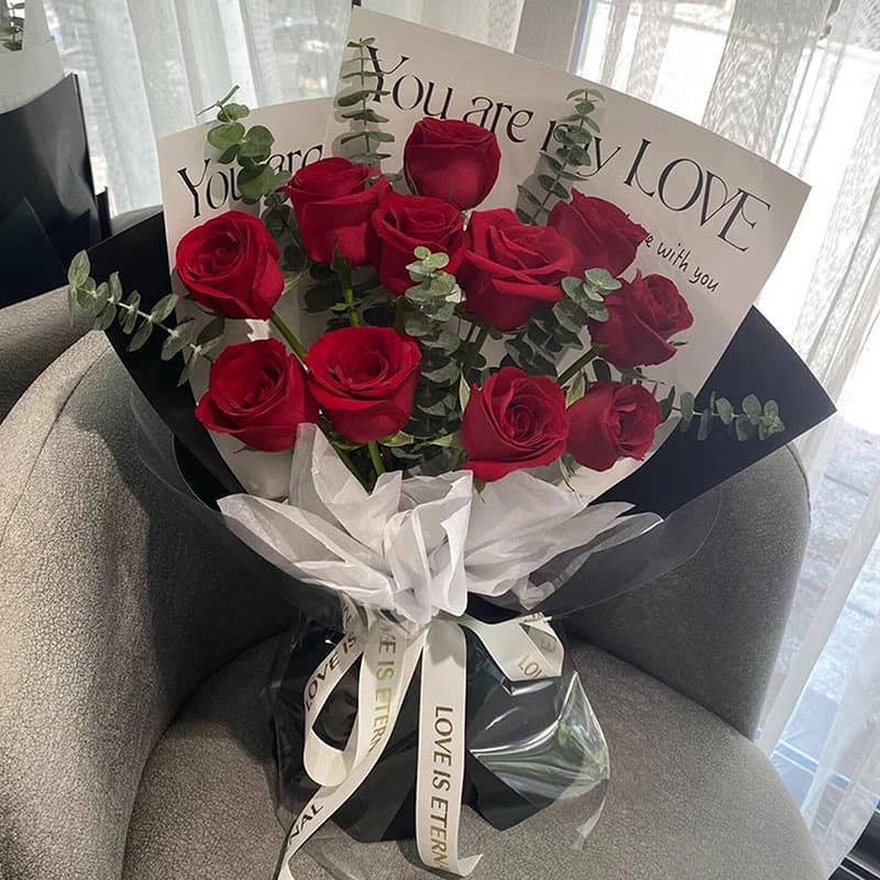 Like Love Blooming, 11 Red Roses