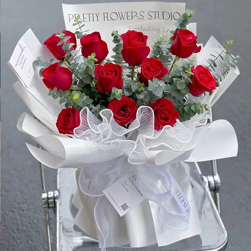 Sweet lover, 11 red roses