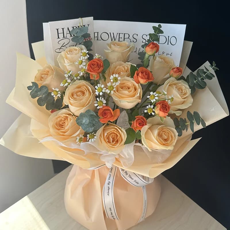 Sweet first sight, 11 champagne roses.