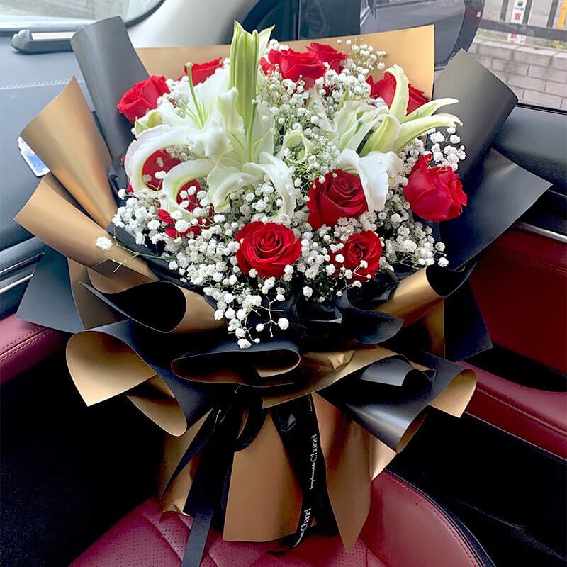 As if we just met, with 11 red roses and 6 white lilies