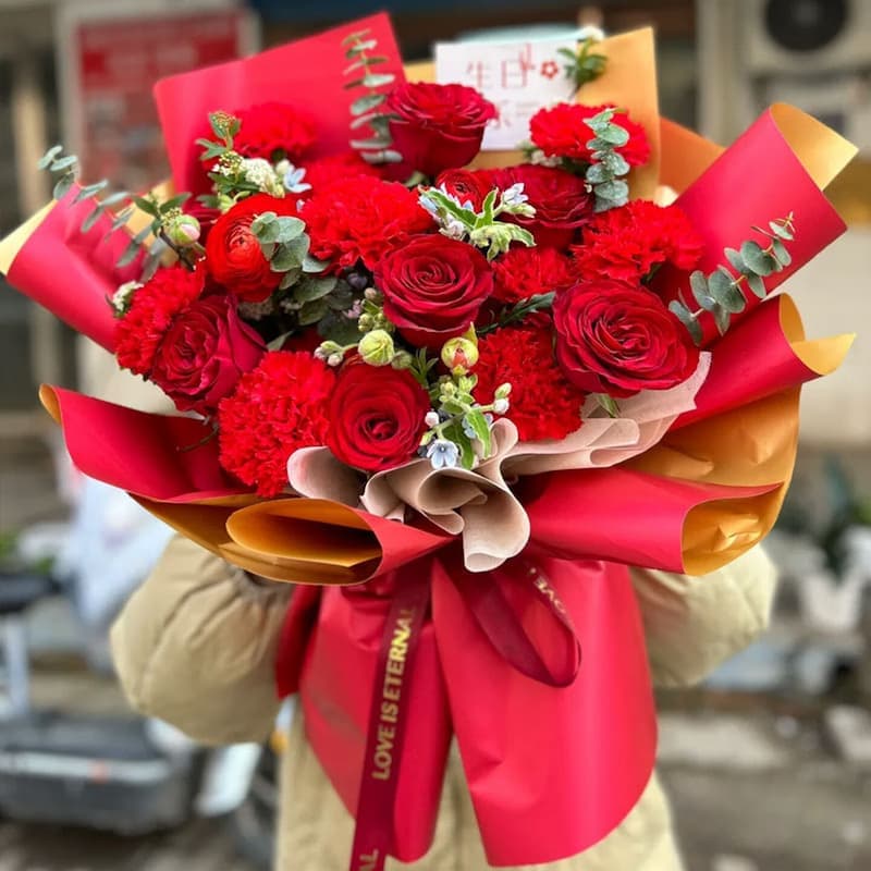 Continuous blessings, 9 red carnations, 6 red roses - Blessing flowers delivery to China